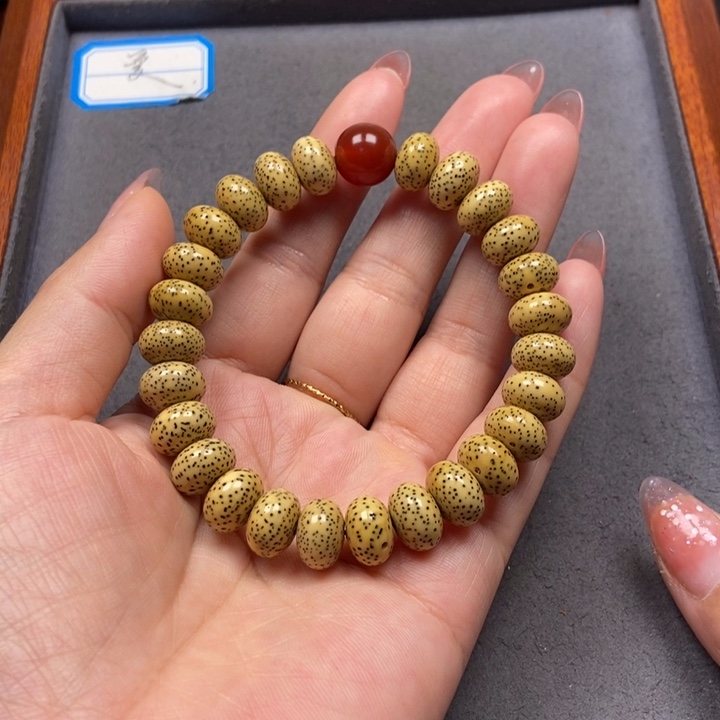 星月菩提吊坠菩提