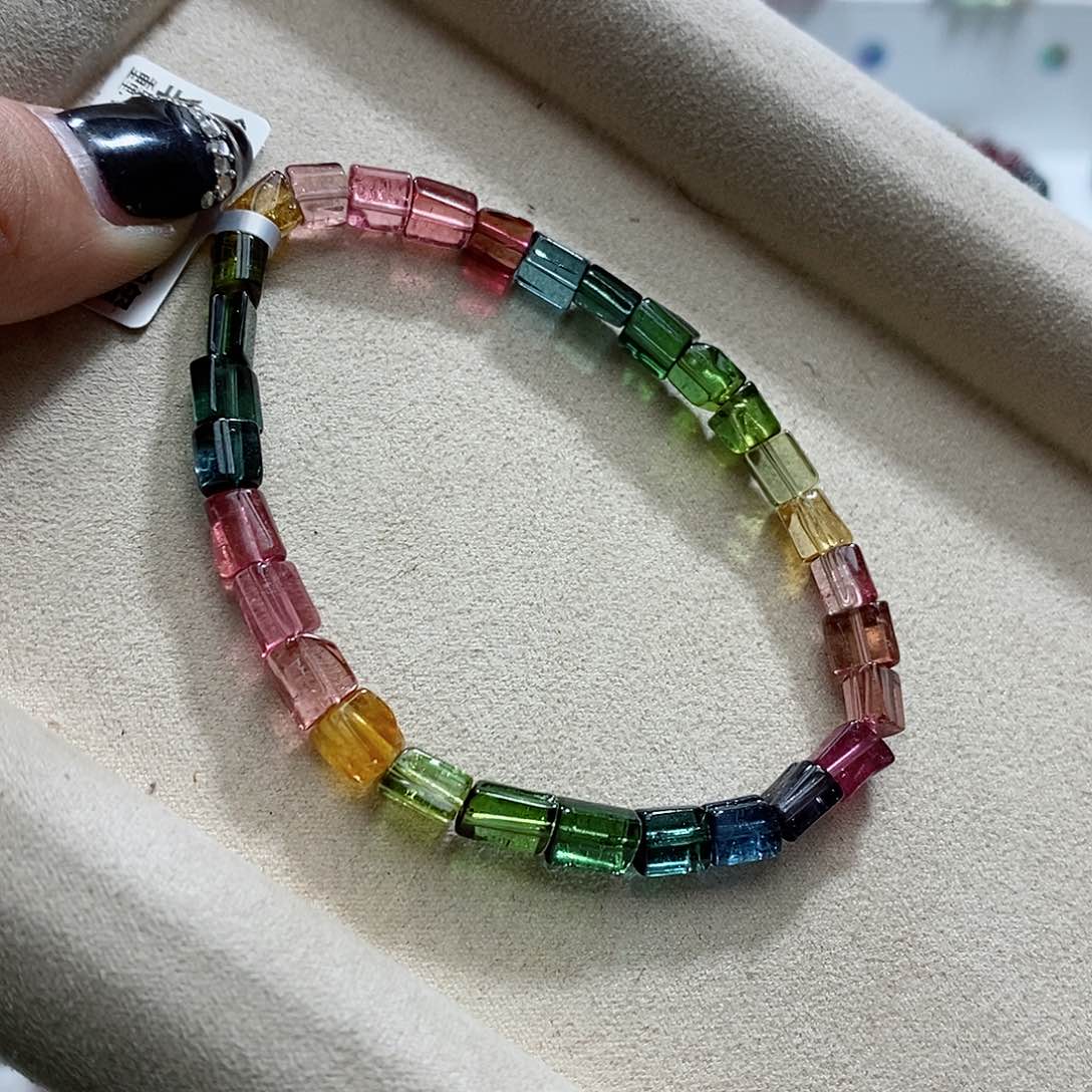 手链未镶嵌碧玺多样性发一条