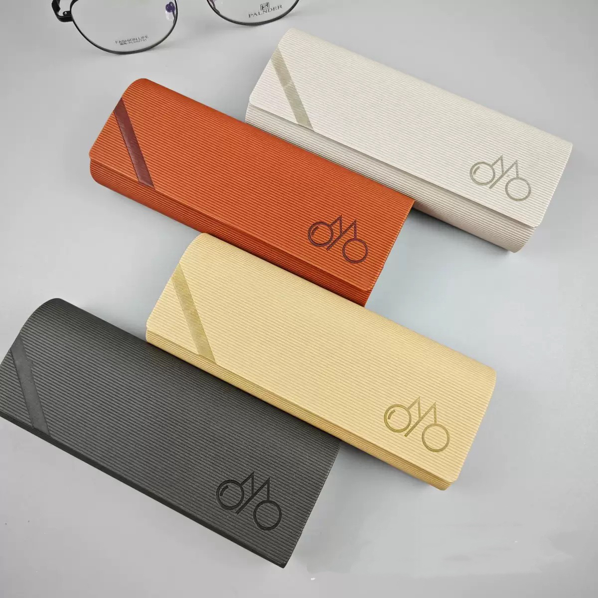 厂家直销便携抗压高颜值近视墨镜收纳盒男女通用简约设计批发学生