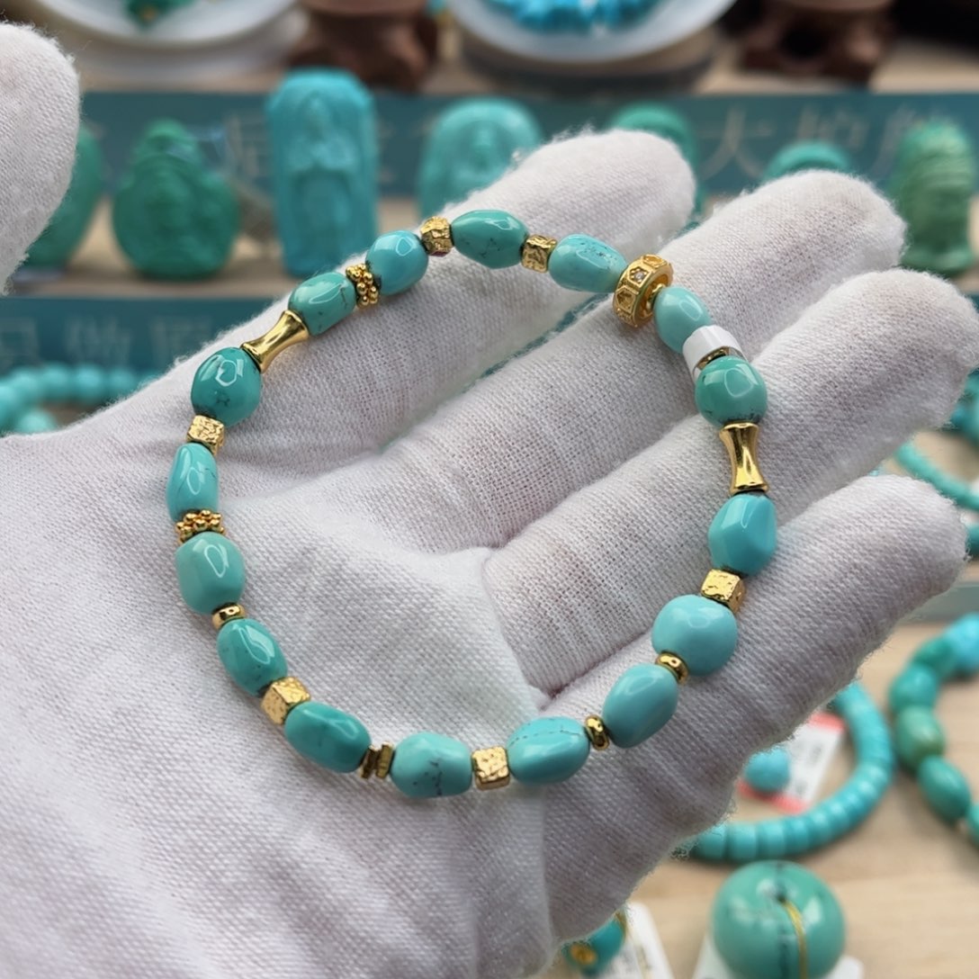 绿松石配饰未镶嵌