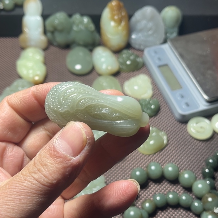 和田玉（糖玉）未镶嵌挂件