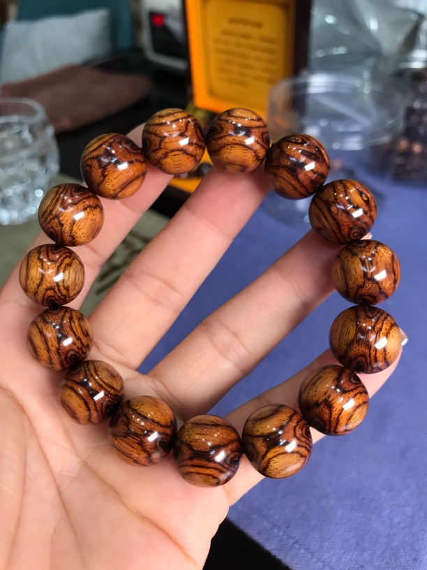 1.5叉纹对眼鬼脸圆珠文玩手串