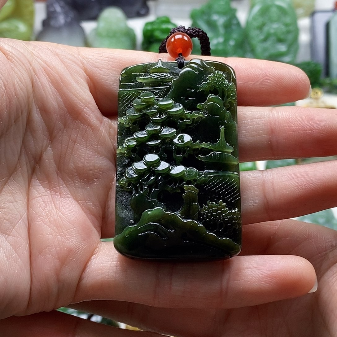 和田玉（碧玉）颈饰未镶嵌