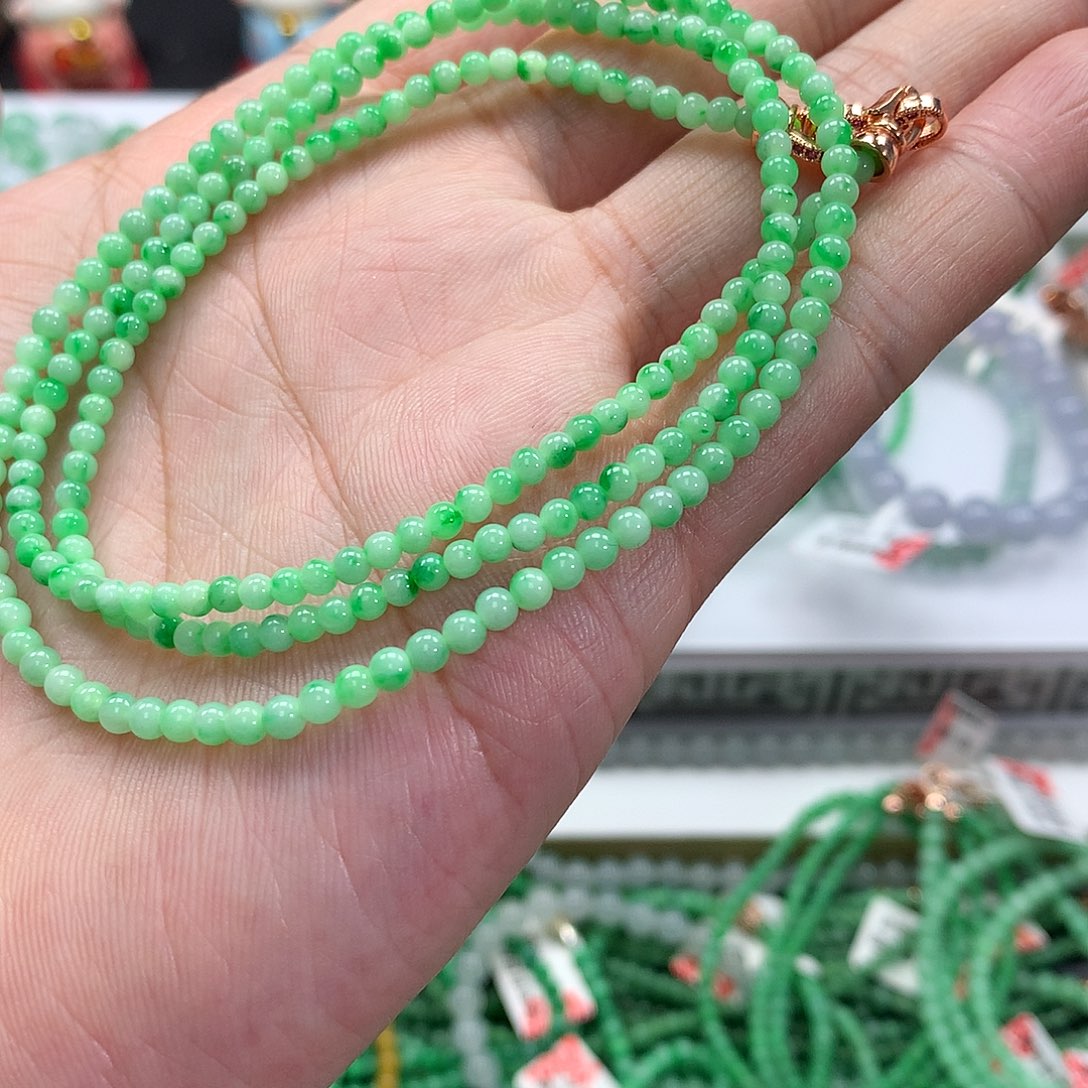 翡翠手链未镶嵌翡翠