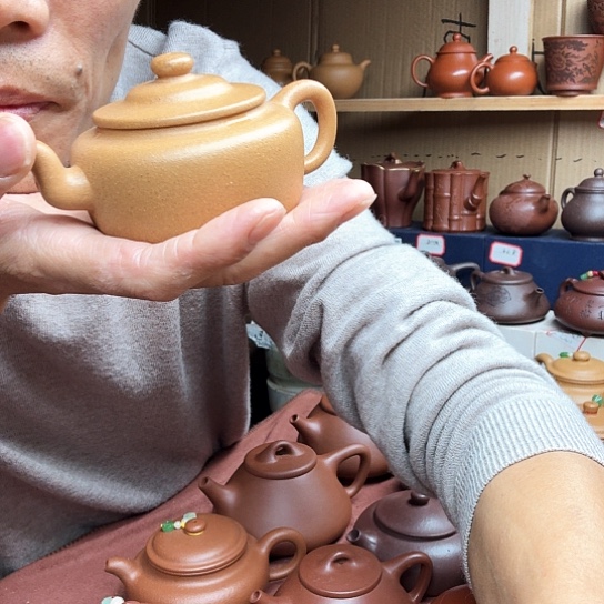 茶壶紫砂T****n宜兴紫砂原矿黄金段