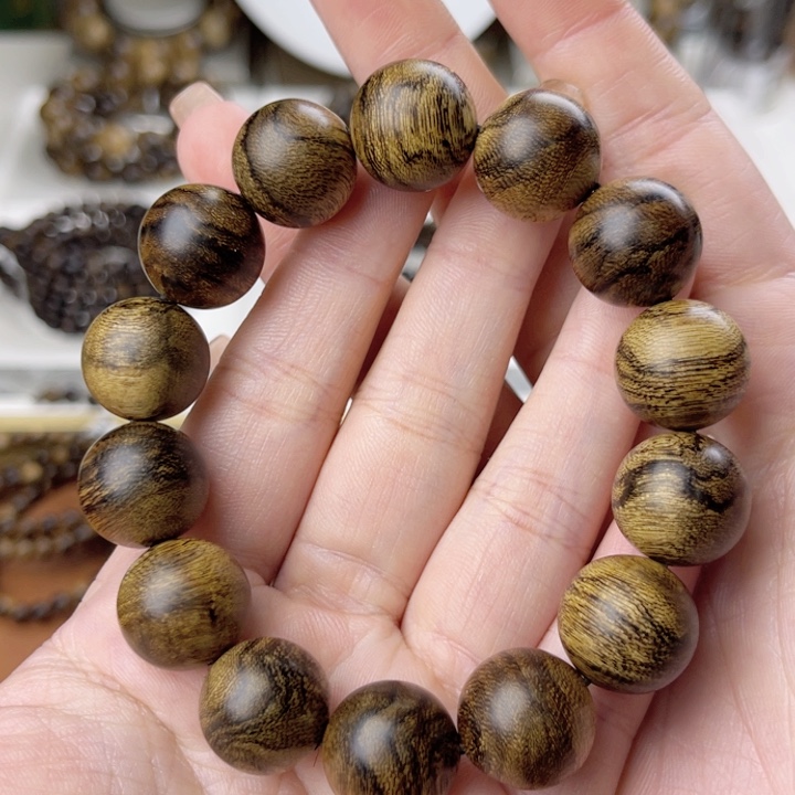 沉香手串越南芽庄白奇楠沉香瘤疤虎斑纹1.6