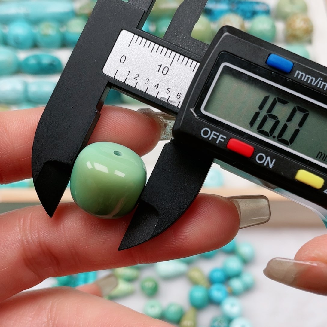 绿松石配饰未镶嵌