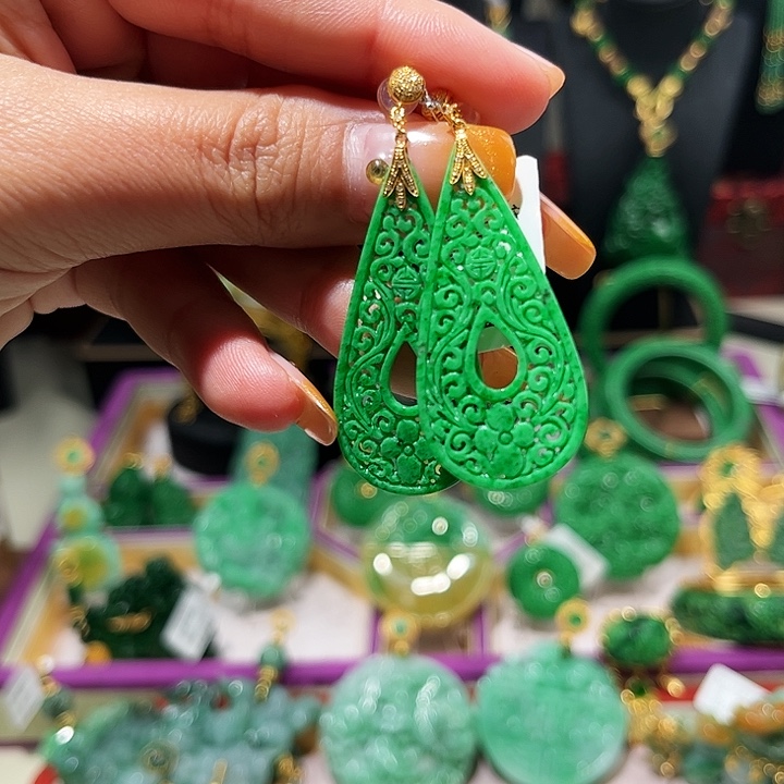 【闪购商品】翡翠耳饰18K金镶嵌翡翠