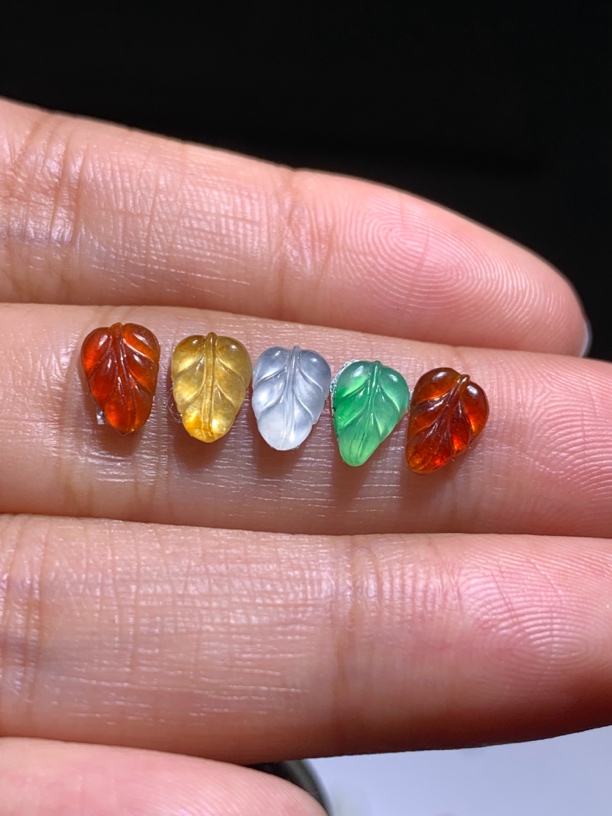 五彩叶子缅甸翡翠6.79/4.9/1.9