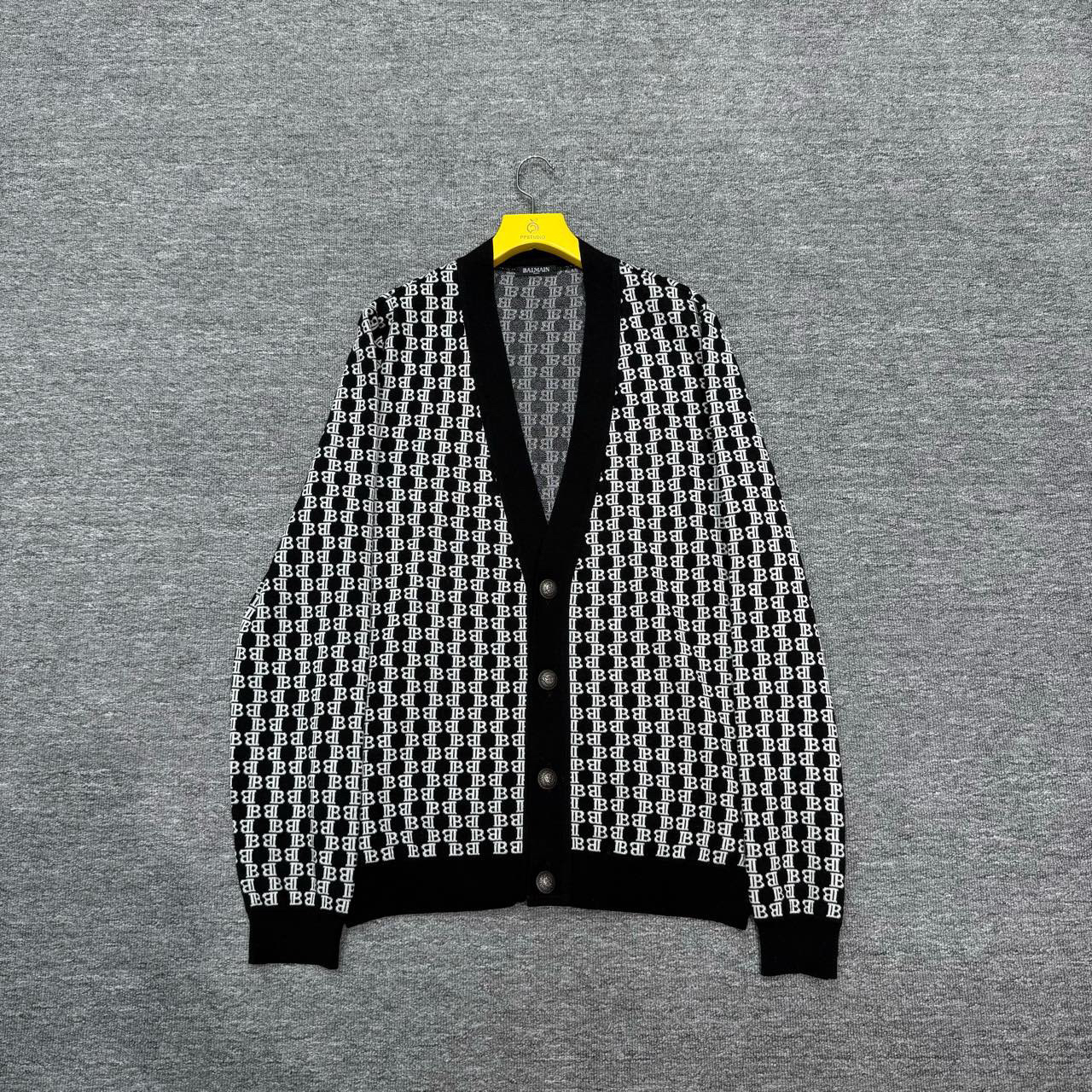 全新未使用 BALMAIN/巴尔曼 满刺绣logo羊毛开衫外套/L码