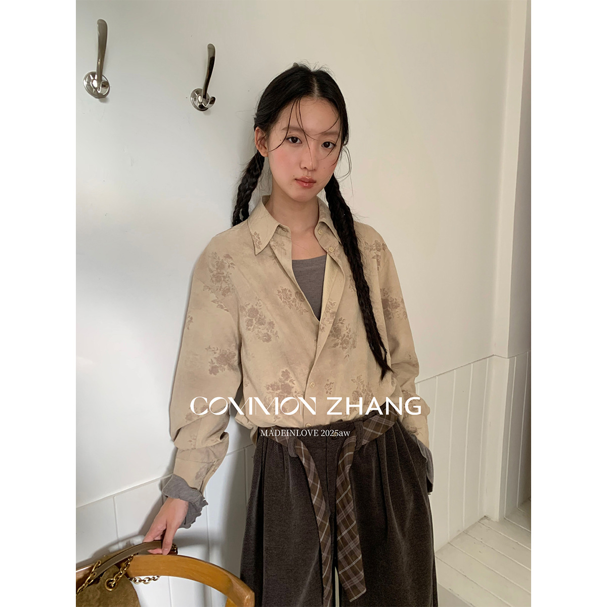 CZ ZHANG秋轻熟风复古印花宽松休闲衬衫女中长款深色上衣 B43062