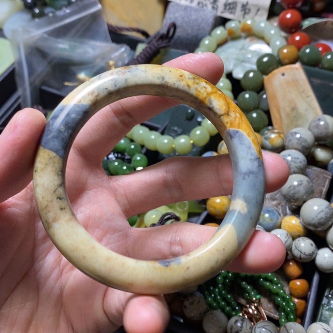 蛇纹石玉未镶嵌颈饰58口