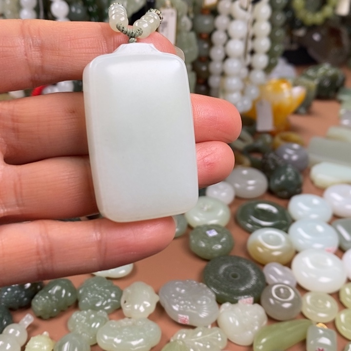 和田玉（糖玉）未镶嵌手链