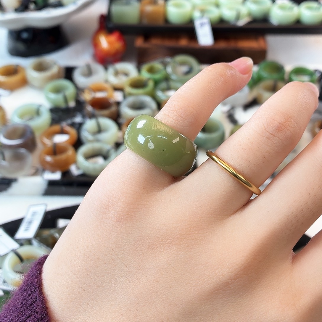 和田玉未镶嵌戒指x10冰透绿轮胎16.2不退换