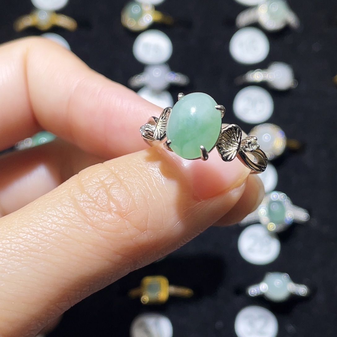 翡翠未镶嵌戒指戒指