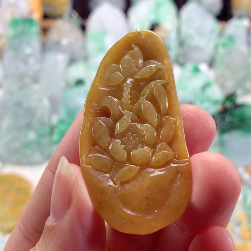【闪购商品】翡翠吊坠(不含链)未镶嵌