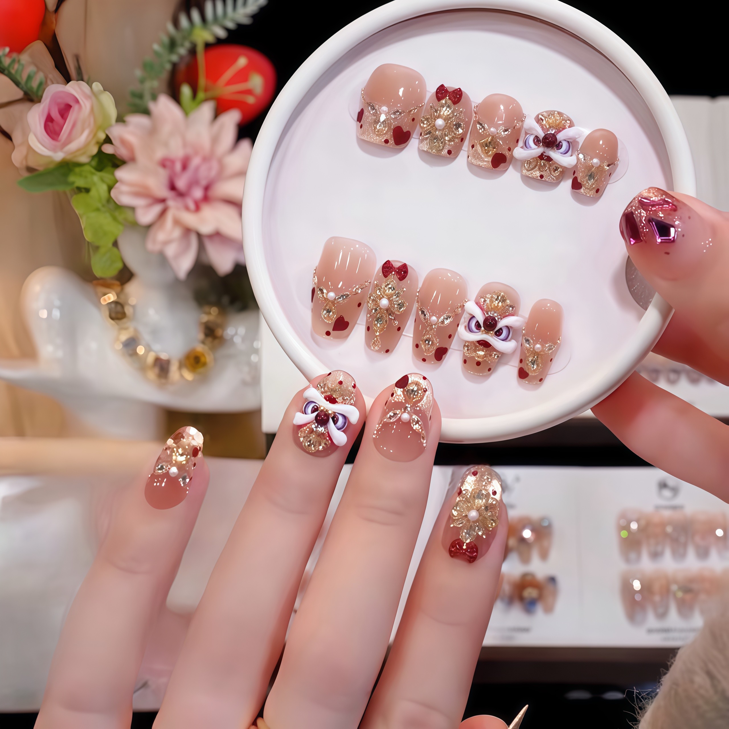 【心悦醒狮】d爆闪带钻猫眼款气质手工穿戴甲