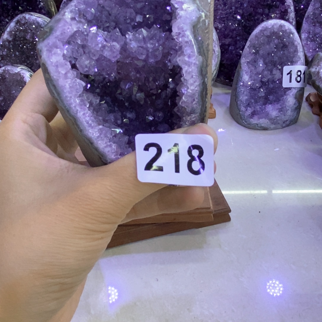 未镶嵌大型摆件（非配饰）紫晶