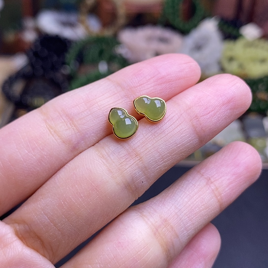 和田玉未镶嵌颈饰早间福利价银镶碧玉