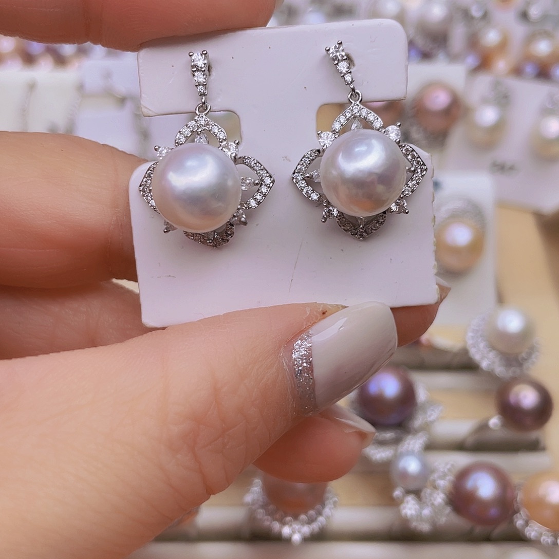 耳饰淡水珍珠未镶嵌