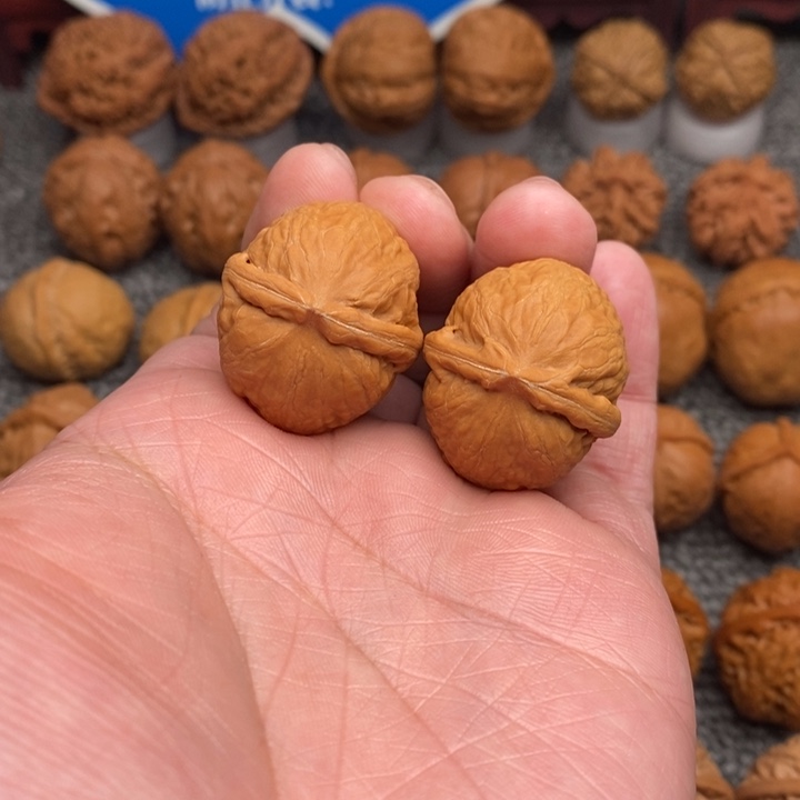 文玩核桃把件…………