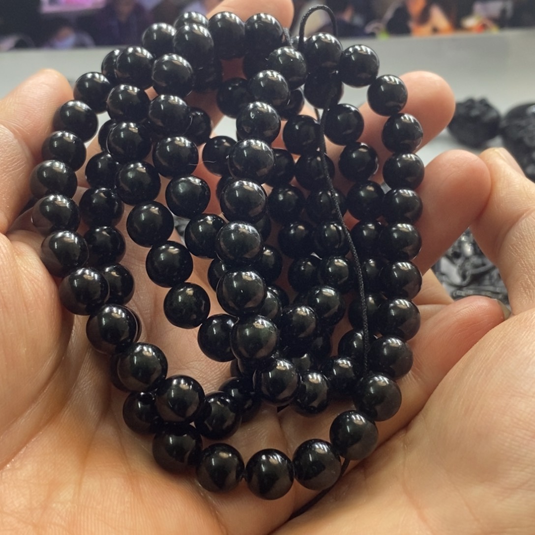 翡翠未镶嵌吊坠(不含链)卡8左右