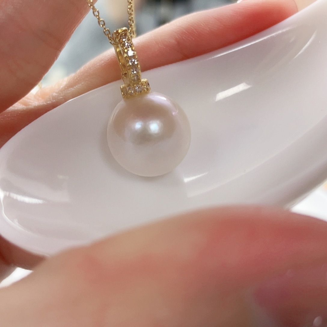 淡水珍珠吊坠(赠链)合金金色奶嘴
