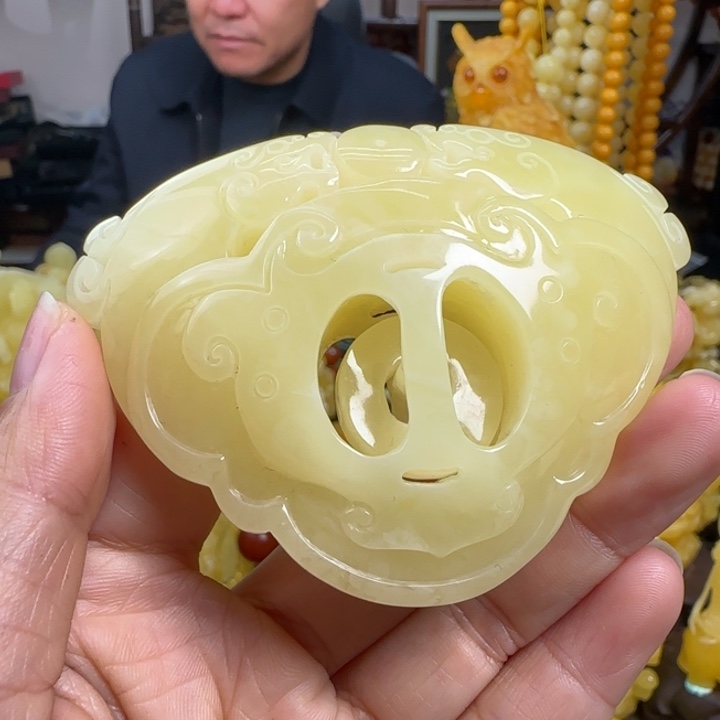 蜜蜡珠宝奇石未镶嵌