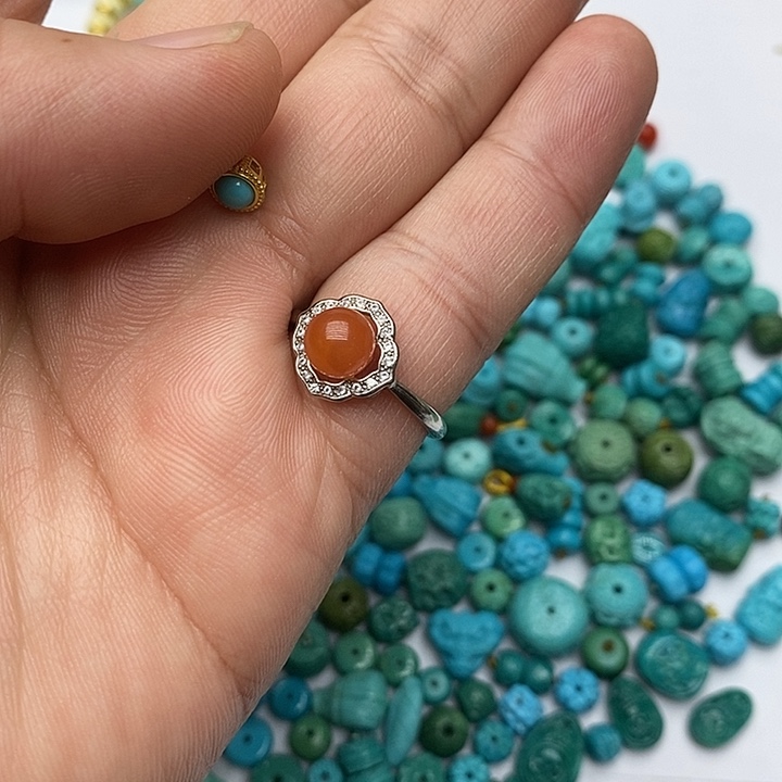 南红玛瑙未镶嵌珠宝奇石