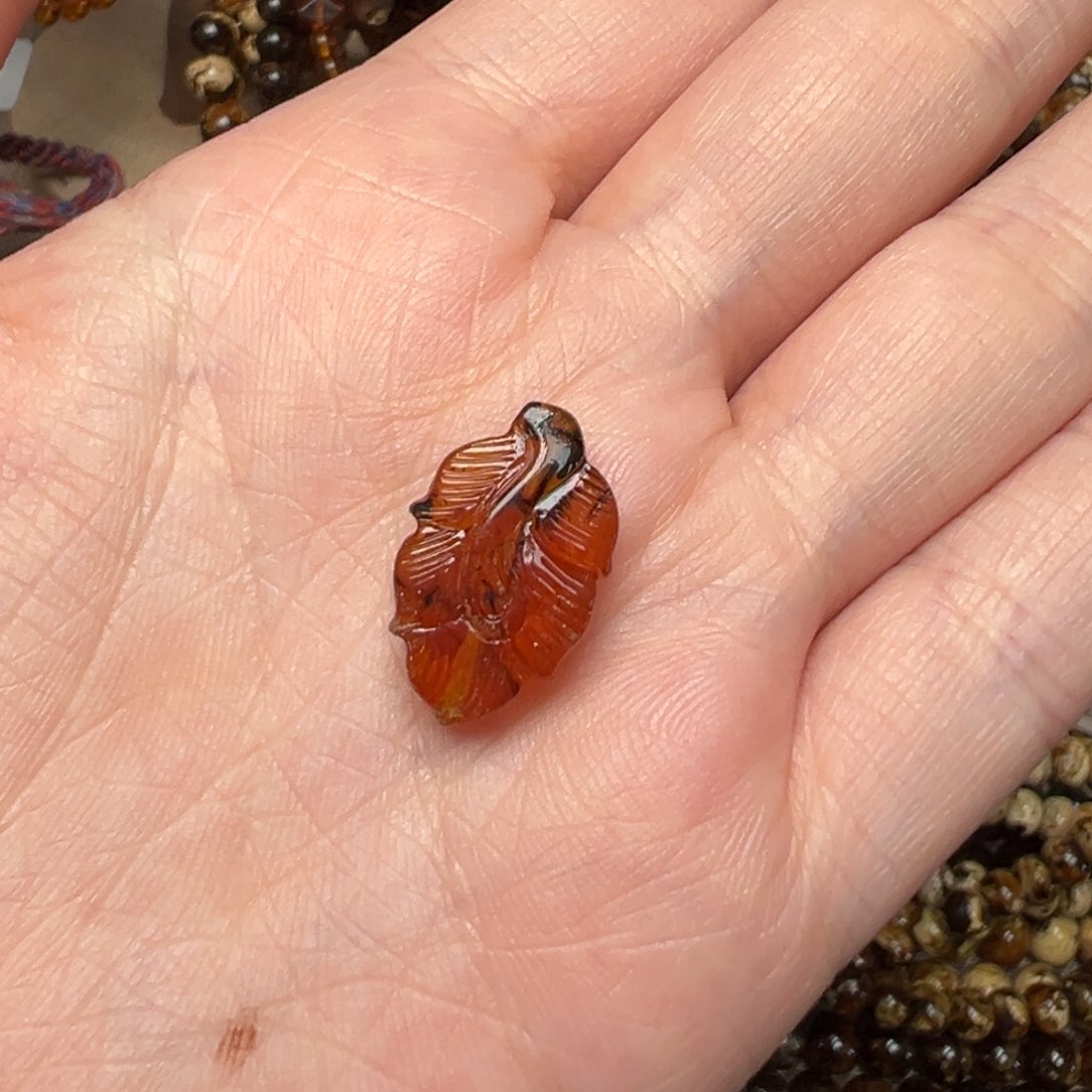 未镶嵌琥珀手链抚顺琥珀叶子福利品