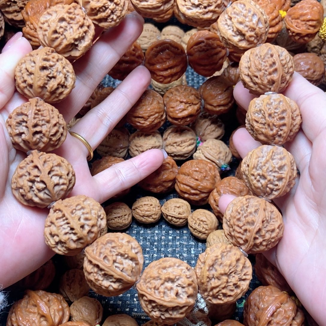 桃核吊坠蚂蚁纹粗筋手持