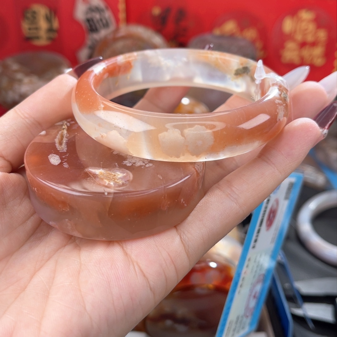 石英质玉手镯未镶嵌60