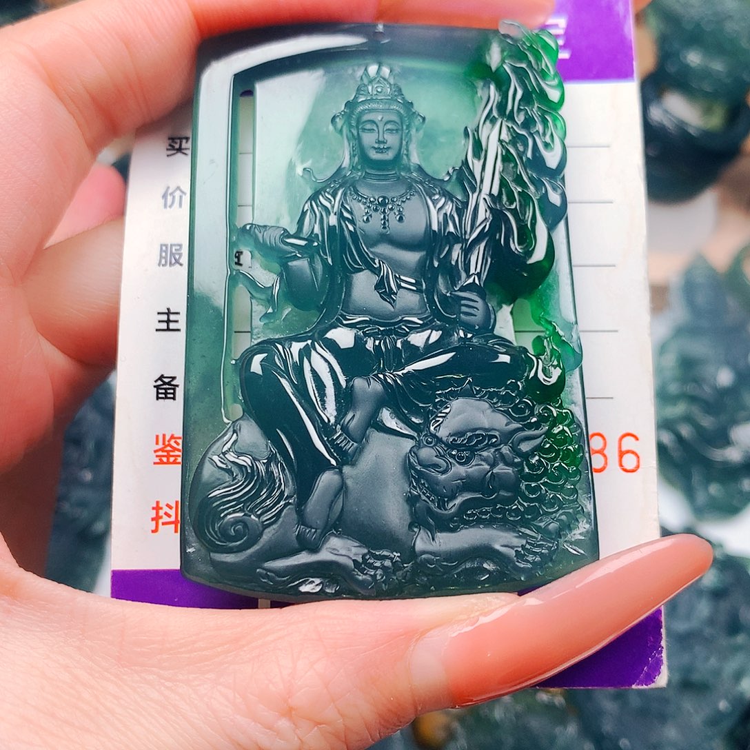 持***恒翡翠未镶嵌颈饰纯天然A货翡翠