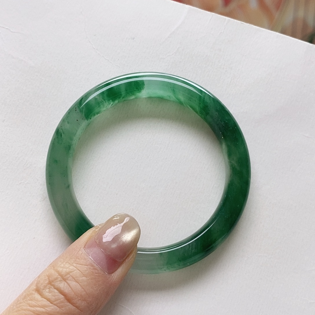 石英质玉未镶嵌手镯