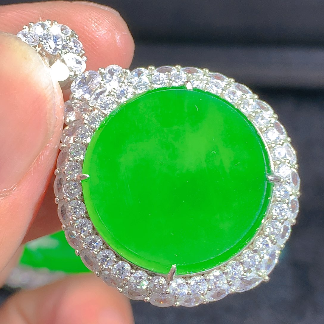 翡翠颈饰银S925镶嵌吊坠