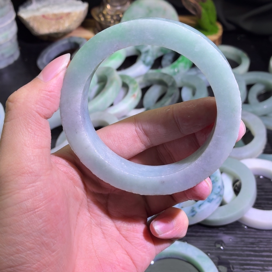 定制翡翠未镶嵌天然翡翠A货毛胚手镯定制