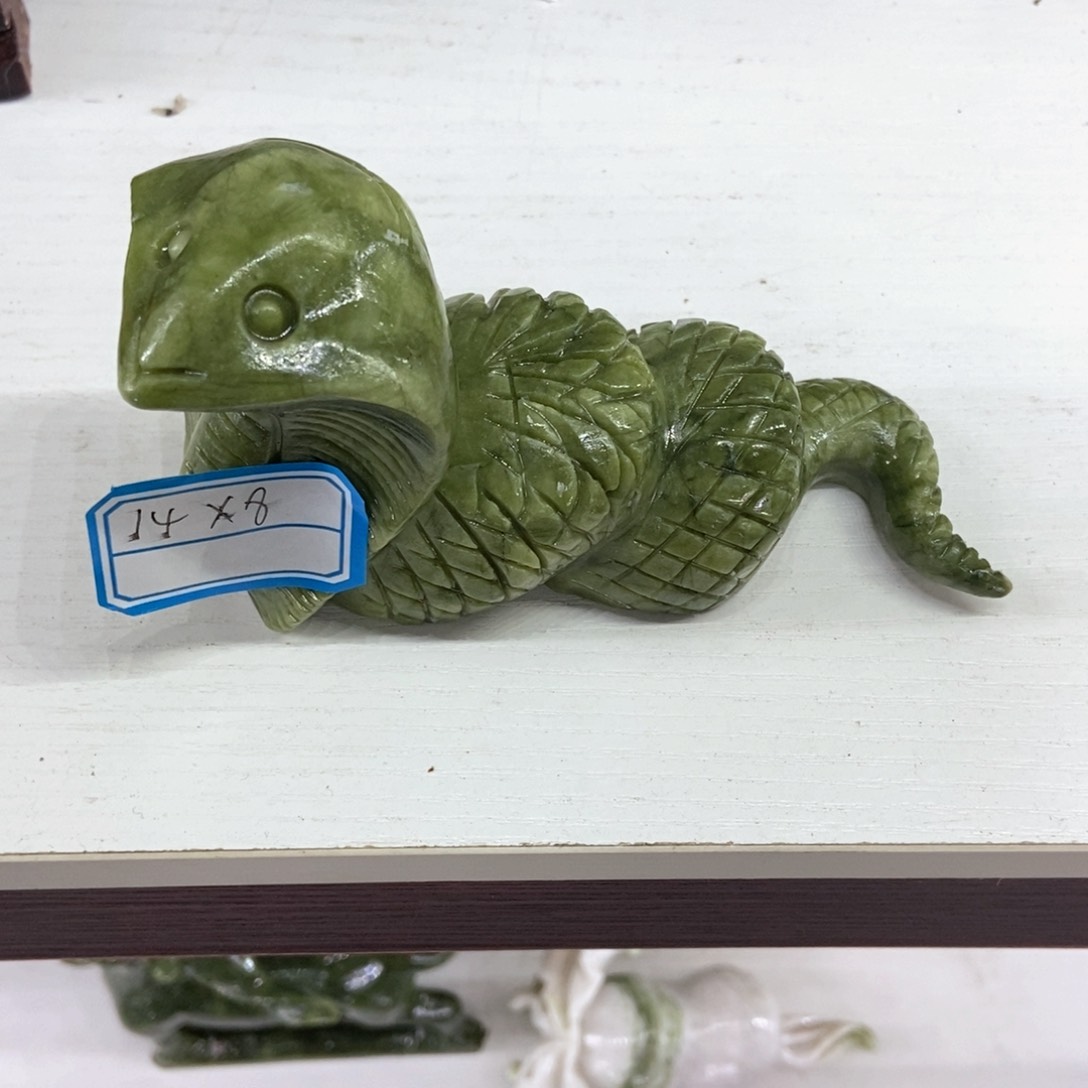 蛇纹石玉岫玉摆件未镶嵌