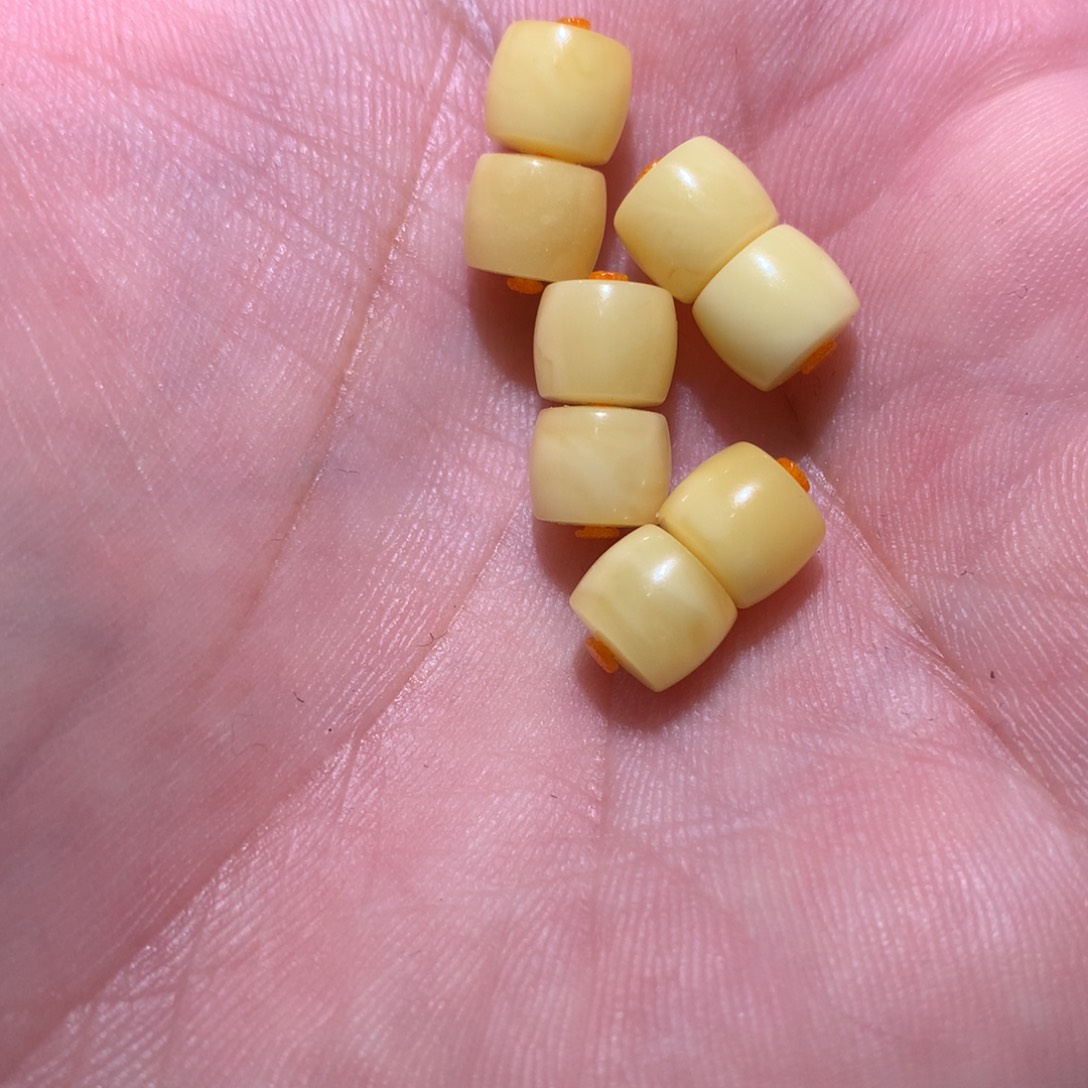 琥珀裸石未镶嵌93文玩配饰多样发其一