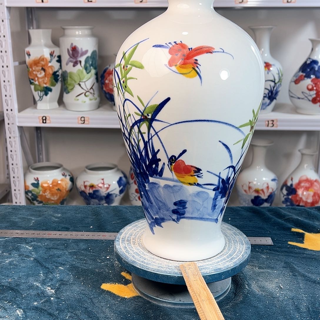 摆件景德镇陶瓷梅玉鸟