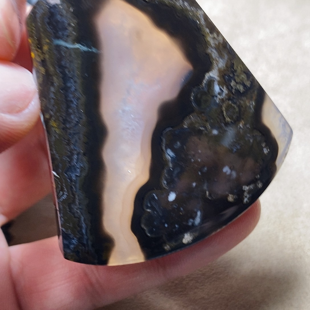 玛瑙/玉髓颈饰未镶嵌V***i