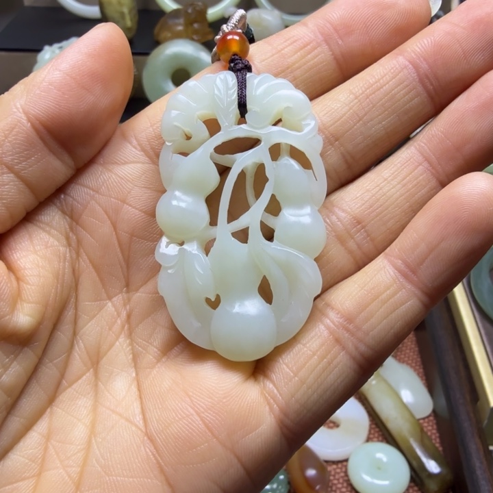 清***店和田玉未镶嵌手链