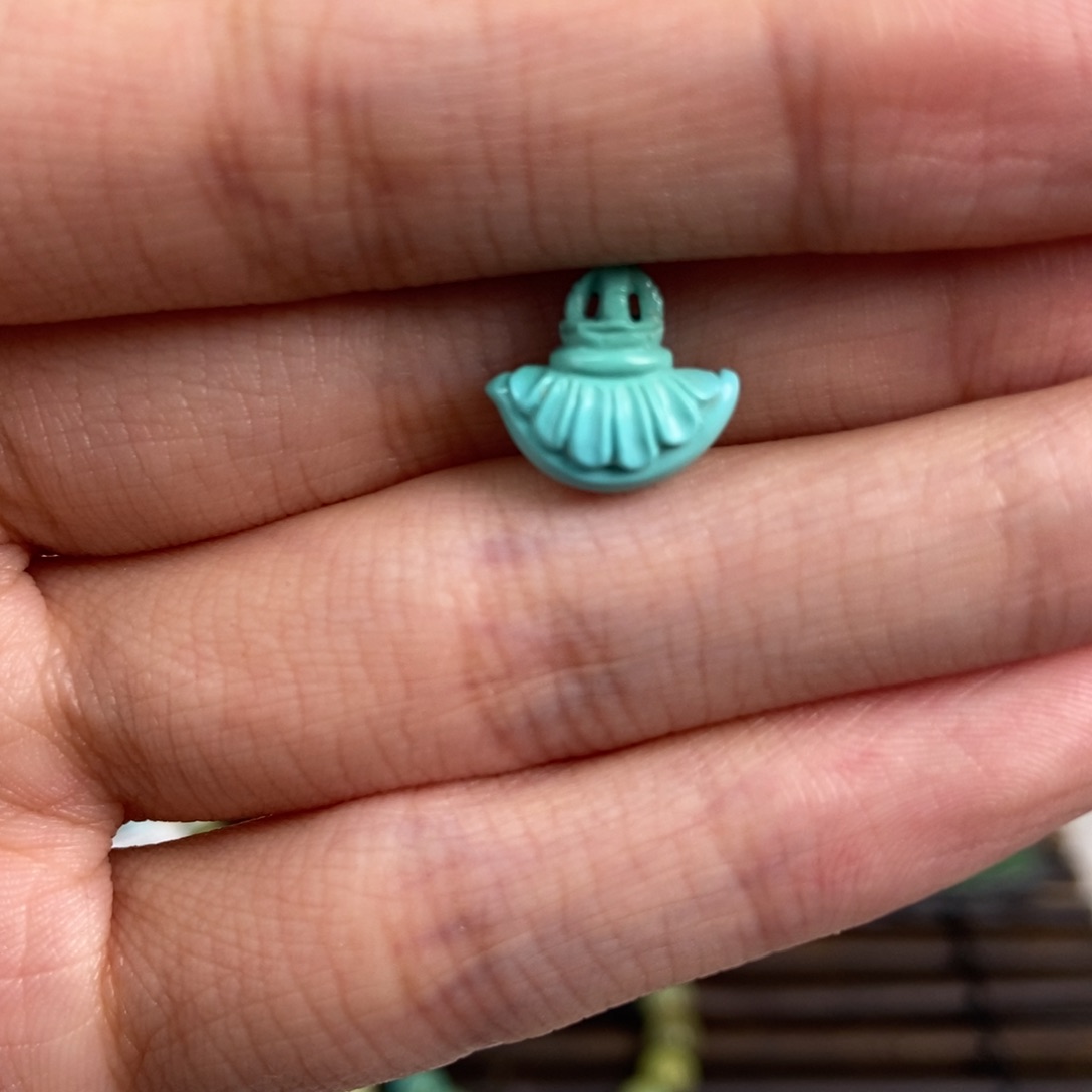 绿松石配饰未镶嵌