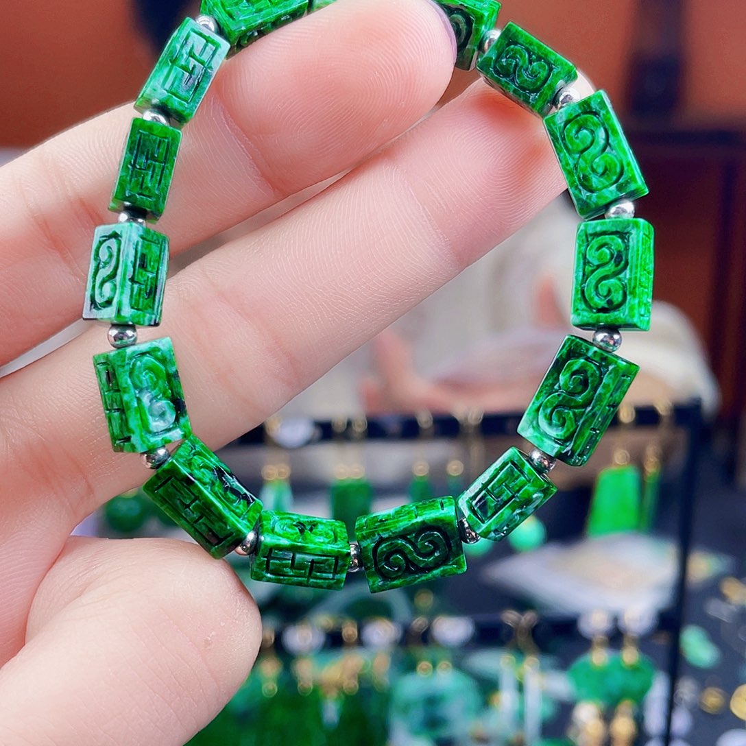 翡翠未镶嵌耳饰饰品