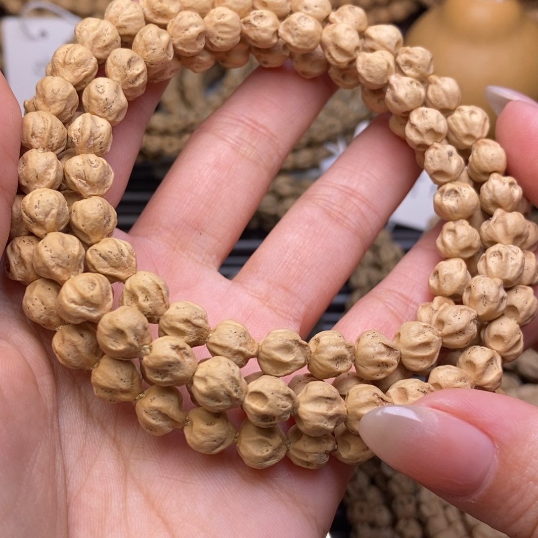 柏香籽/百香籽吊坠你**字