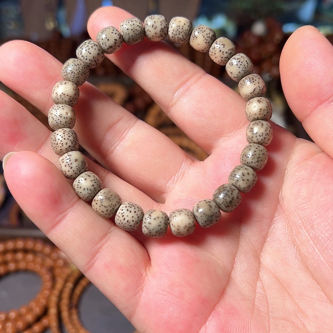橄榄核手串/手链海南原生态石玉料