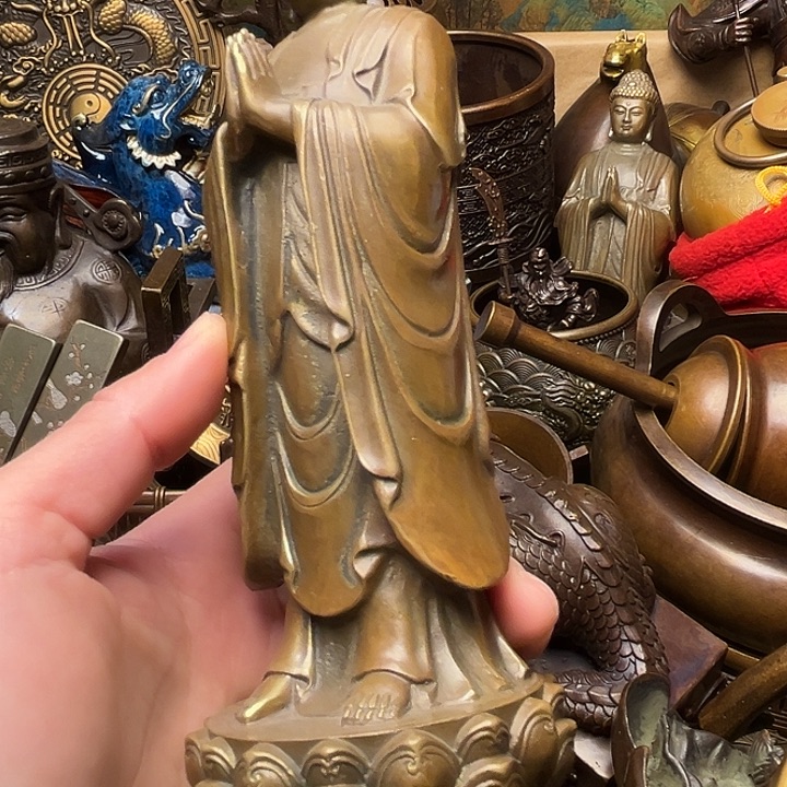 精美铜器批发档口