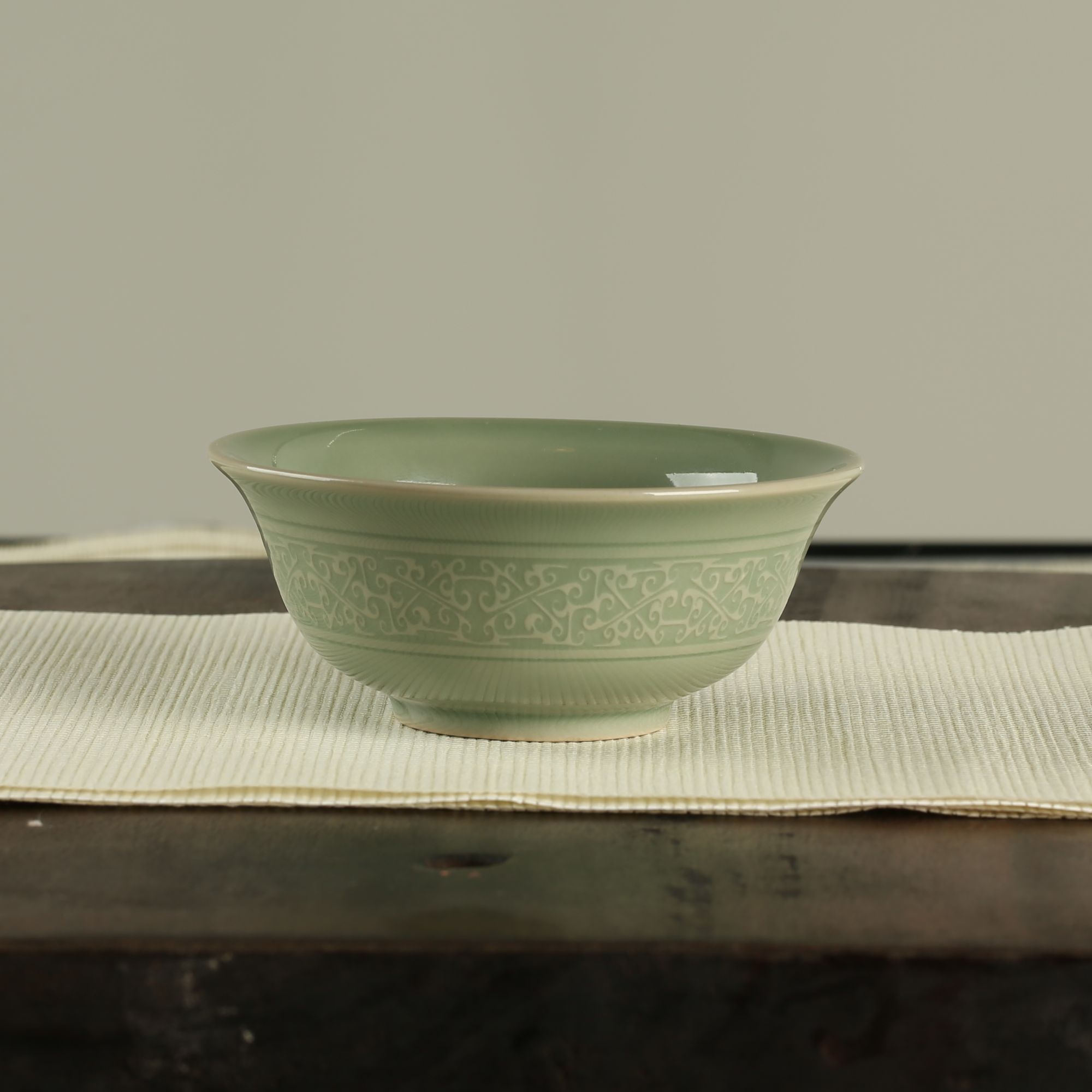 耀州窑原矿瑕疵4英寸勾云纹小碗1只