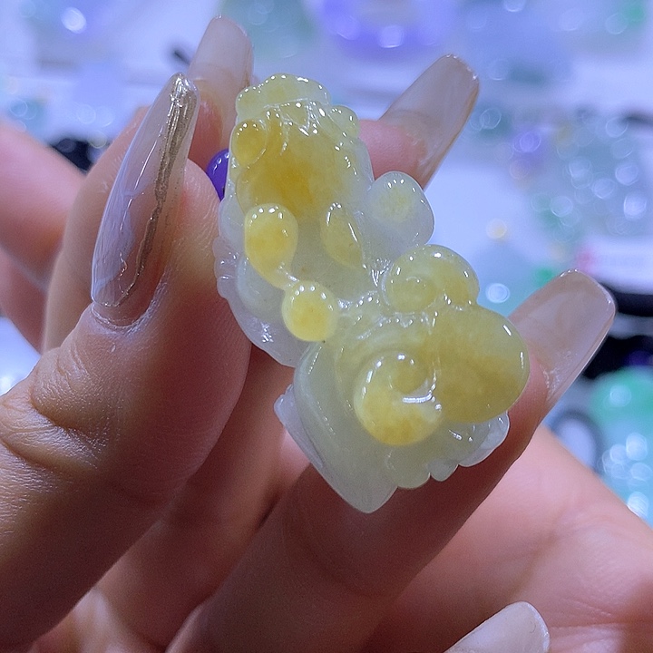 翡翠颈饰未镶嵌天然翡翠A货吊坠