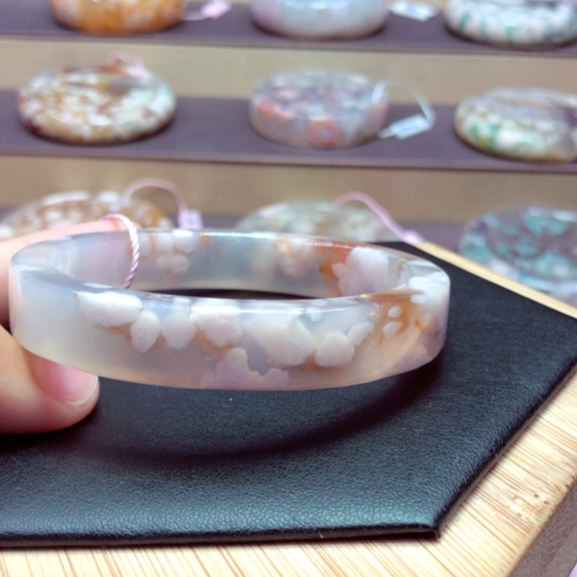 【闪购商品】玛瑙/玉髓手镯5未镶嵌军*