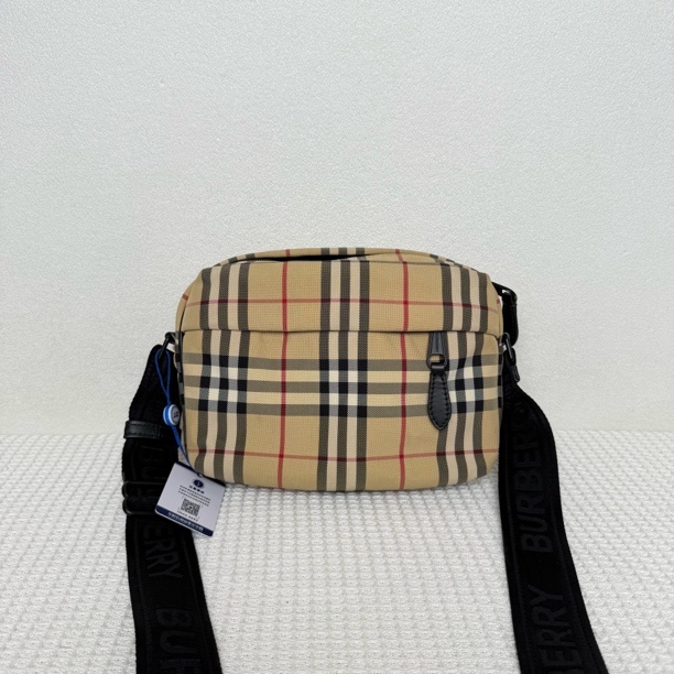 99新 BURBERRY/博柏利  5870/男士时尚新款条格纹帆布相机包